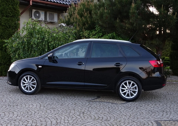 Seat Ibiza cena 29500 przebieg: 229600, rok produkcji 2016 z Mikołajki małe 704